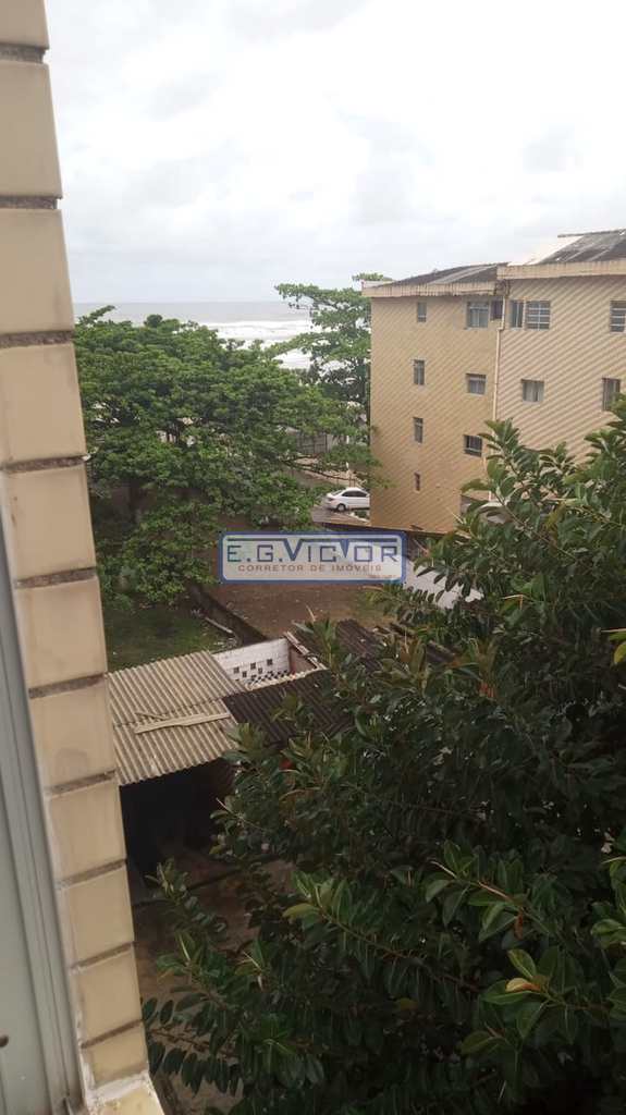Apartamento em Mongaguá, no bairro Centro