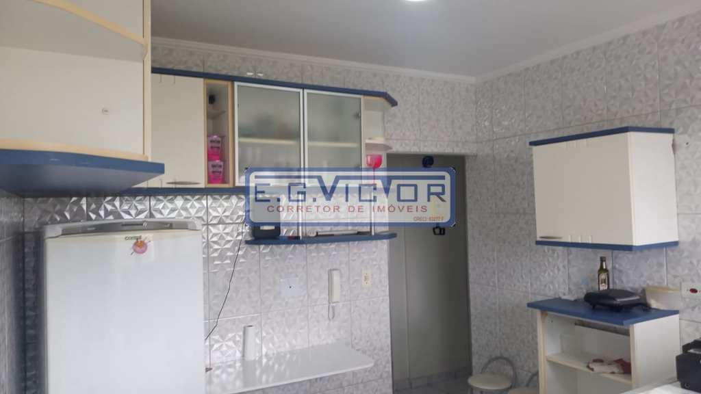 Apartamento em Mongaguá, no bairro Centro