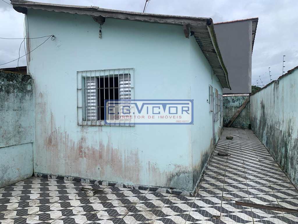 Casa em Mongaguá, no bairro Balneário Cascais