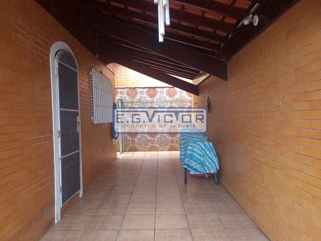 Casa em Praia Grande, no bairro Solemar
