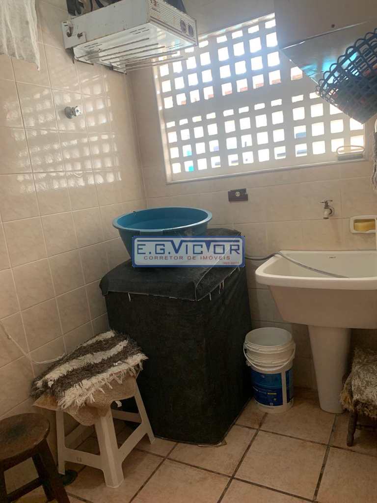Casa em Mongaguá, no bairro Jardim Anhanguera