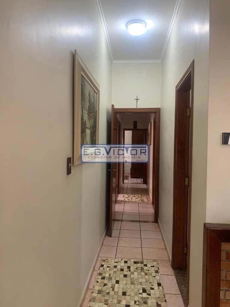 Casa em Mongaguá, no bairro Jardim Anhanguera