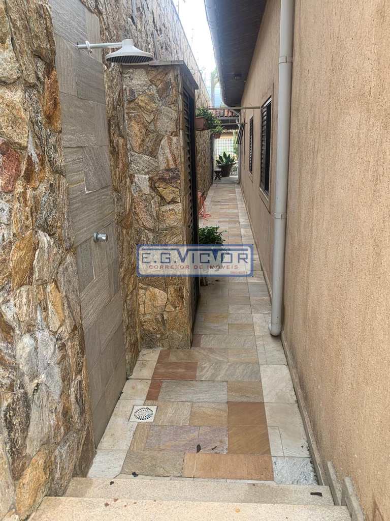 Casa em Mongaguá, no bairro Jardim Anhanguera