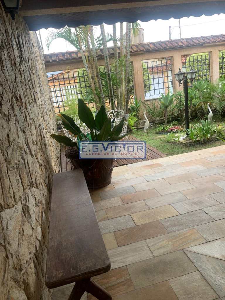 Casa em Mongaguá, no bairro Jardim Anhanguera