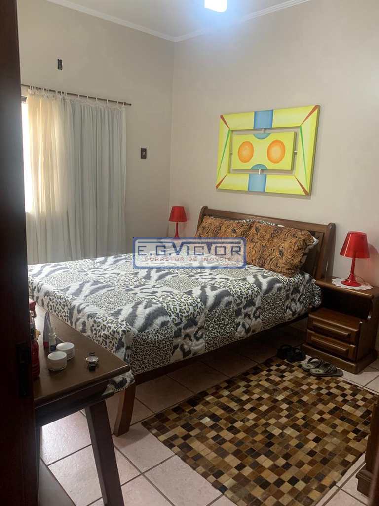 Casa em Mongaguá, no bairro Jardim Anhanguera