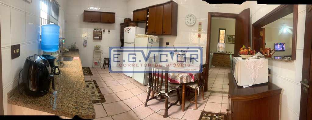 Casa em Mongaguá, no bairro Jardim Anhanguera