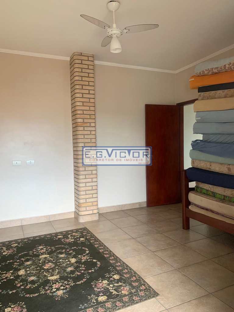 Casa em Mongaguá, no bairro Jardim Anhanguera