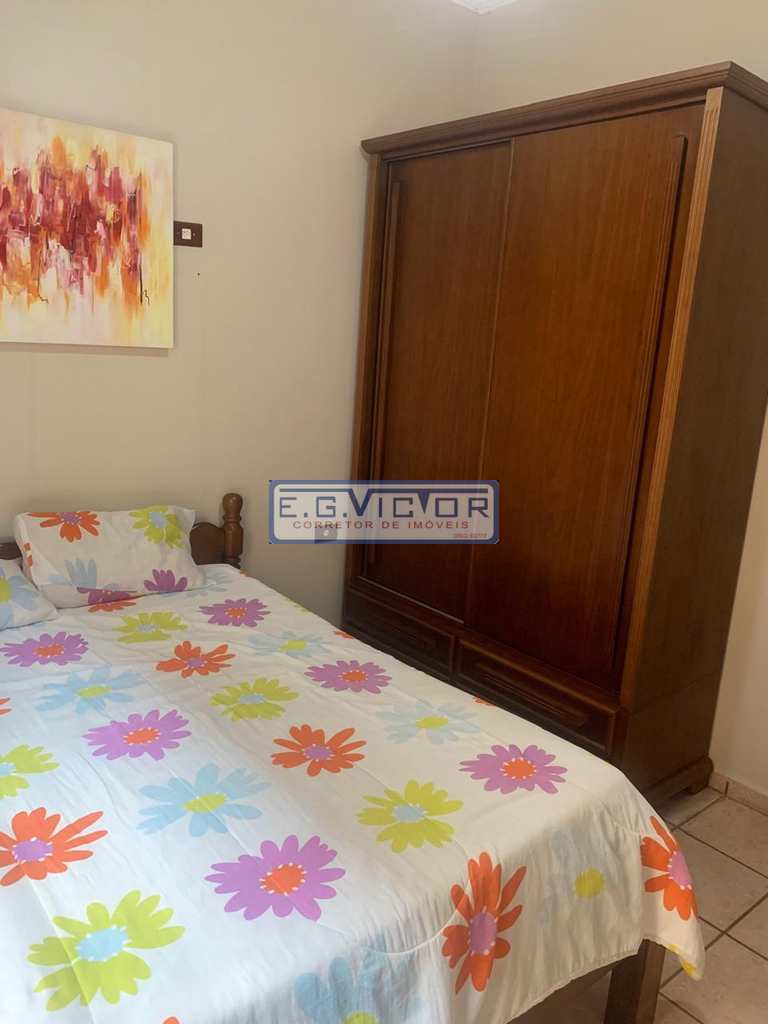 Casa em Mongaguá, no bairro Jardim Anhanguera
