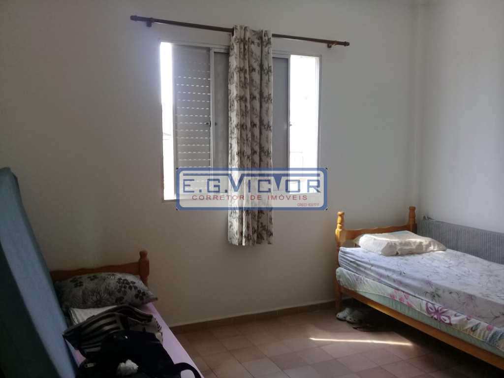 Apartamento em Mongaguá, no bairro Centro