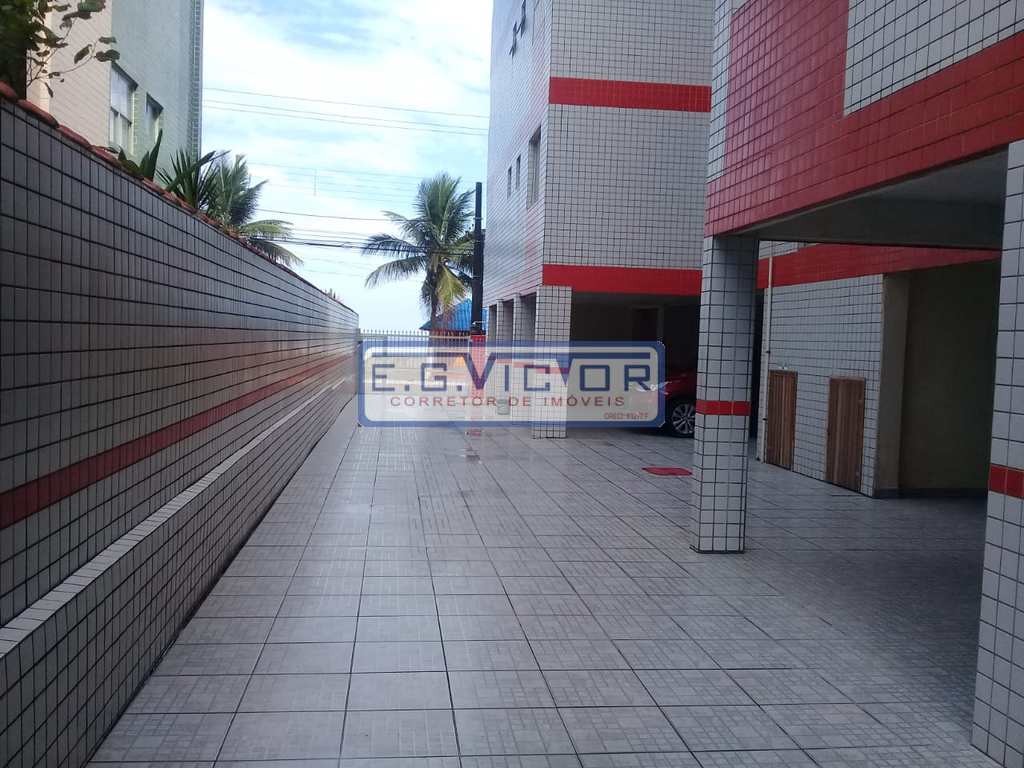 Apartamento em Mongaguá, no bairro Centro