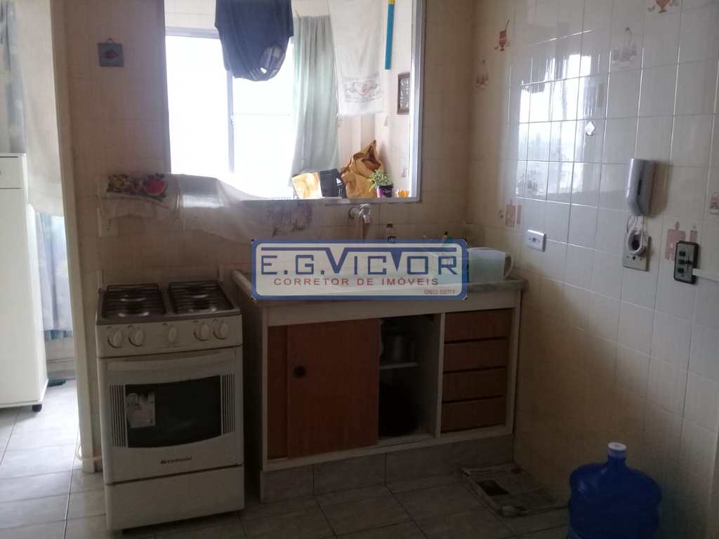 Apartamento em Mongaguá, no bairro Centro