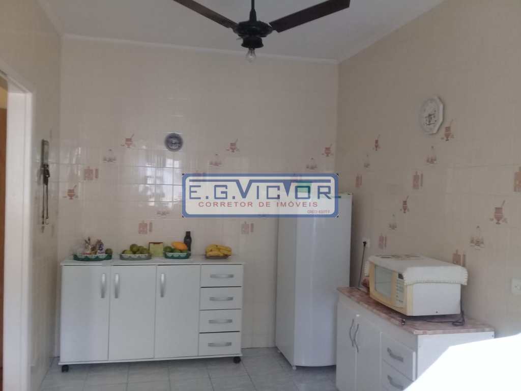 Apartamento em Mongaguá, no bairro Centro