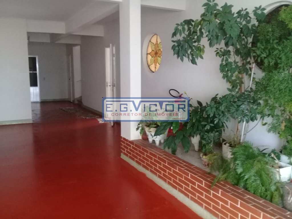 Apartamento em Mongaguá, no bairro Centro