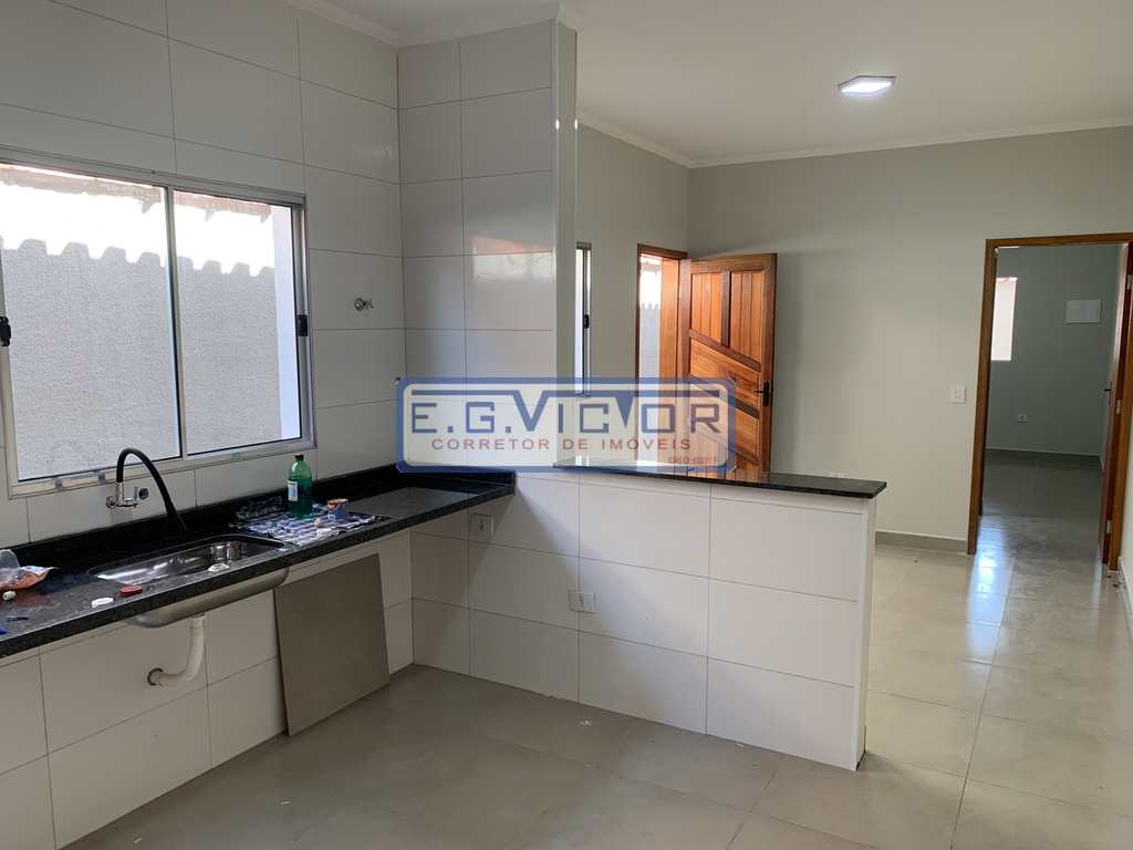 Casa em Mongaguá, no bairro Vila Oceanopolis