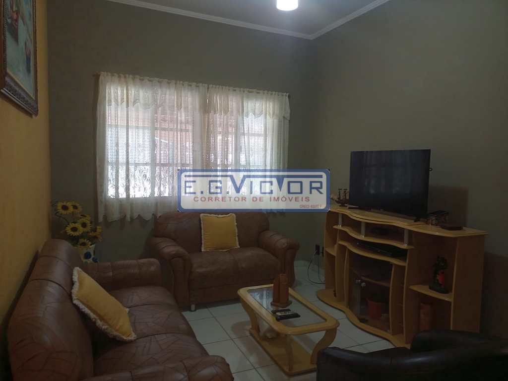 Casa em Praia Grande, no bairro Solemar