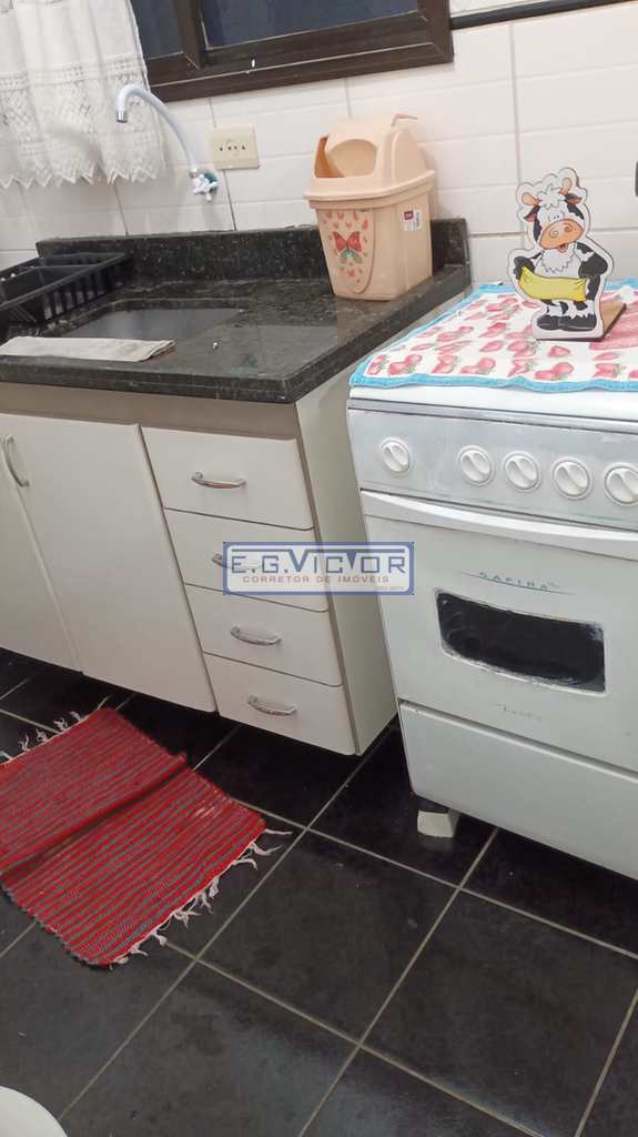 Apartamento em Mongaguá, no bairro Centro