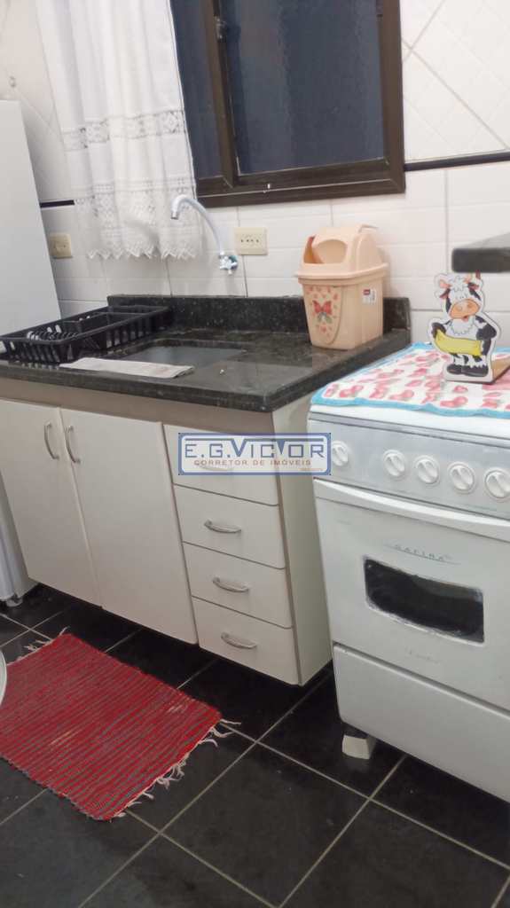 Apartamento em Mongaguá, no bairro Centro