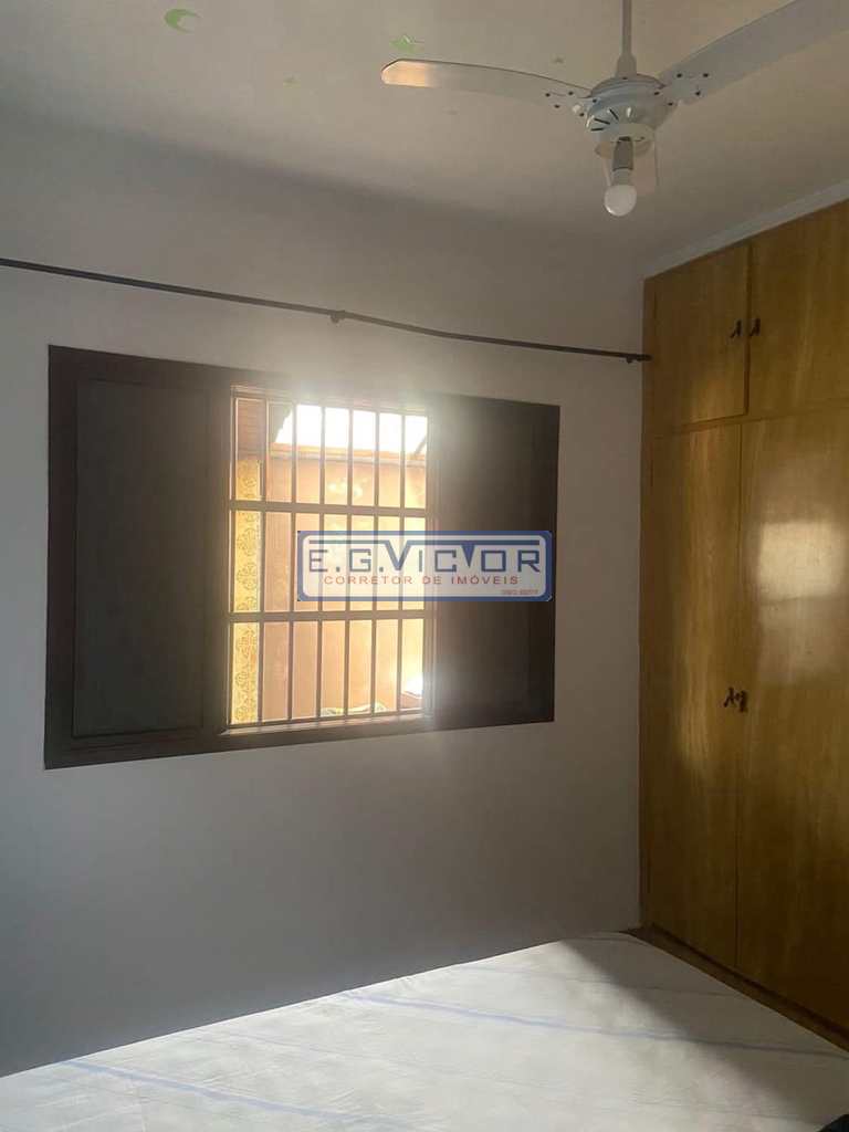 Casa em Mongaguá, no bairro Vera Cruz