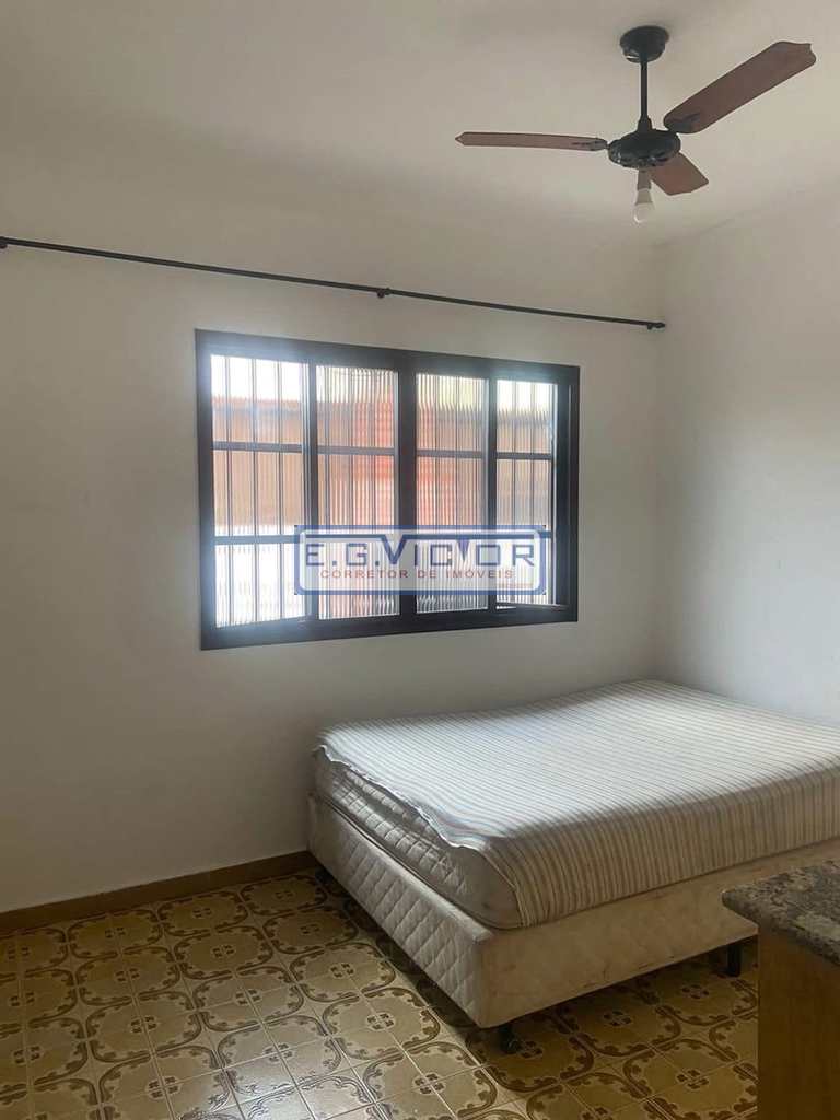 Casa em Mongaguá, no bairro Vera Cruz