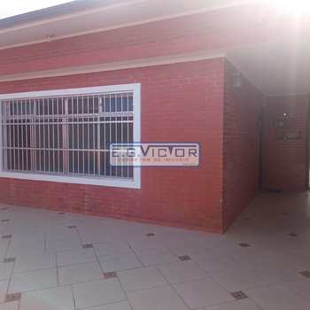 Casa em Praia Grande, bairro Solemar