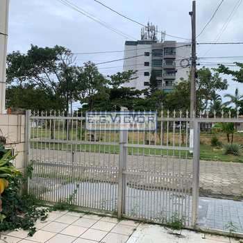 Casa em Mongaguá, bairro Balneário Itaóca