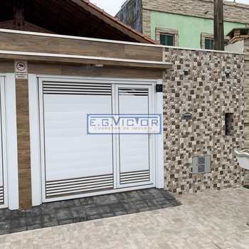 Casa em Mongaguá, bairro Jardim Riviera