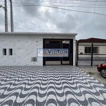 Casa em Mongaguá, bairro Balneário Itaguai