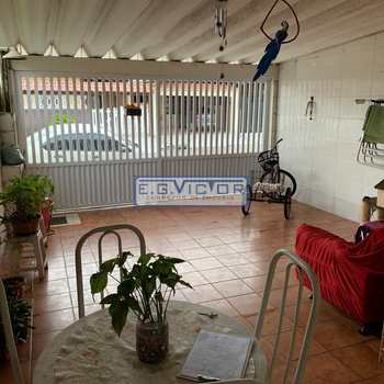 Casa em Praia Grande, bairro Real