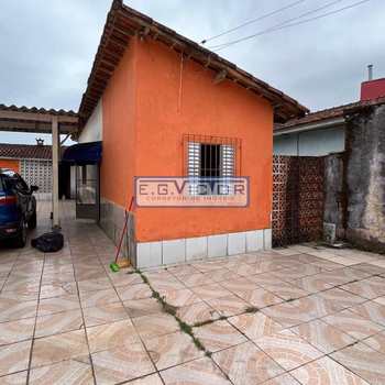 Casa em Mongaguá, bairro Vera Cruz