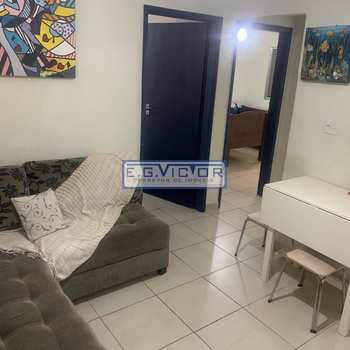 Apartamento em Mongaguá, bairro Centro