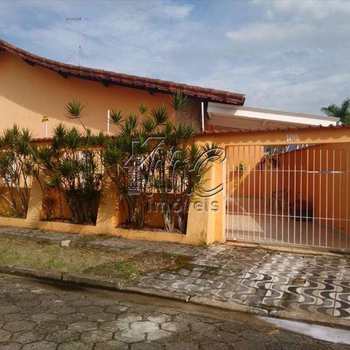 Casa em Praia Grande, bairro Caiçara