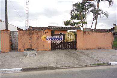 Casa, código 3794 em Mongaguá, bairro Balneário Itaguai