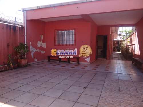 Casa, código 7316 em Mongaguá, bairro Balneário Itaguai