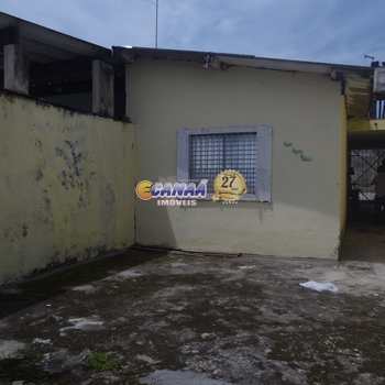 Casa em Mongaguá, bairro Balneário Plataforma