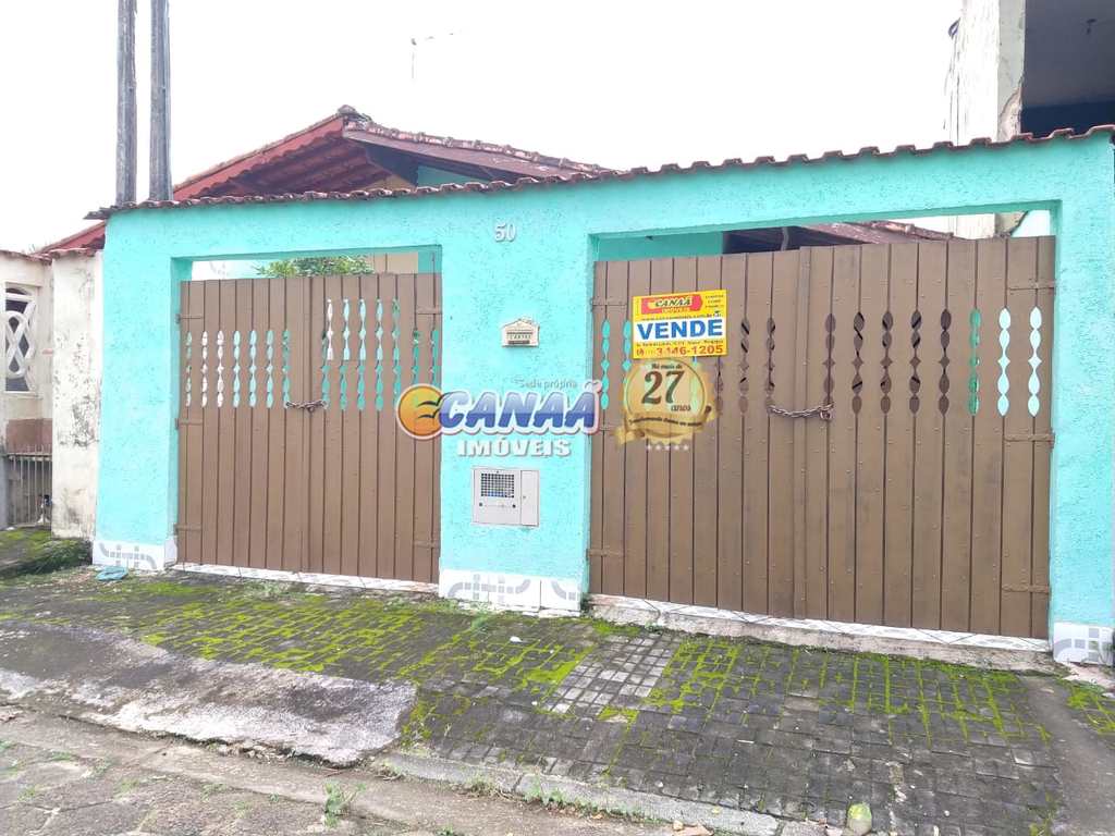 Casa em Mongaguá, no bairro Flórida Mirim