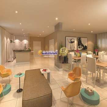 Apartamento em Praia Grande, bairro Caiçara