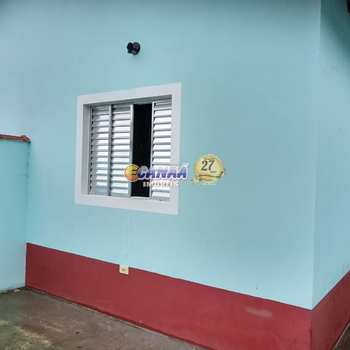 Casa em Mongaguá, bairro Jardim Leonor