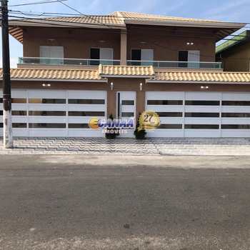 Casa em Praia Grande, bairro Caiçara