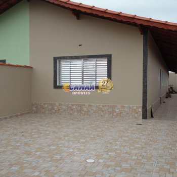Casa em Mongaguá, bairro Itaguaí