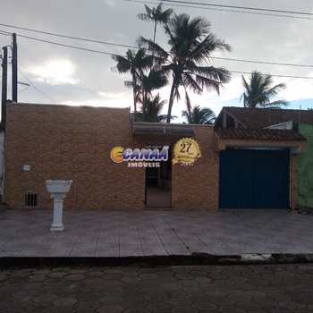 Casa em Mongaguá, bairro Balneário Itaguai