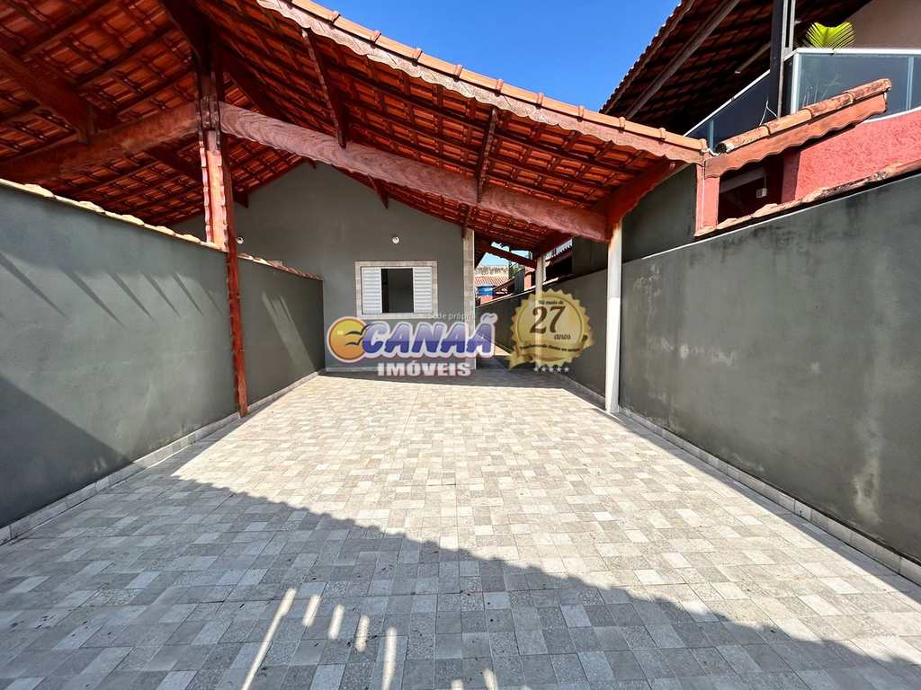 Casa em Mongaguá, no bairro Balneário América
