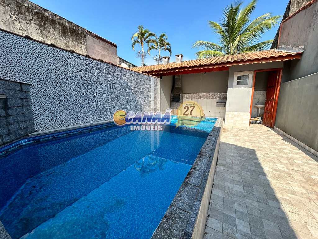 Casa em Mongaguá, no bairro Balneário América