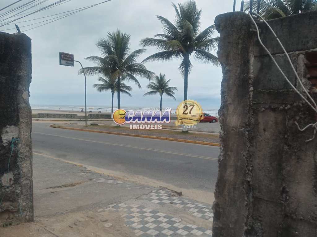 Terreno em Mongaguá, no bairro Balneário Itaguai
