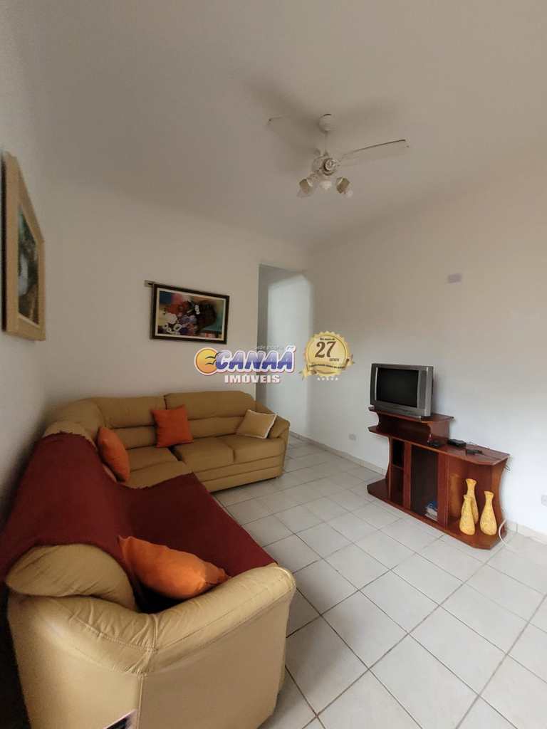 Sobrado em Mongaguá, no bairro Balneário Itaguai