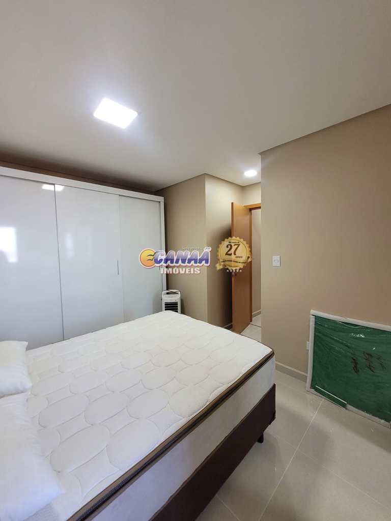 Apartamento em Mongaguá, no bairro Jardim Aguapeu