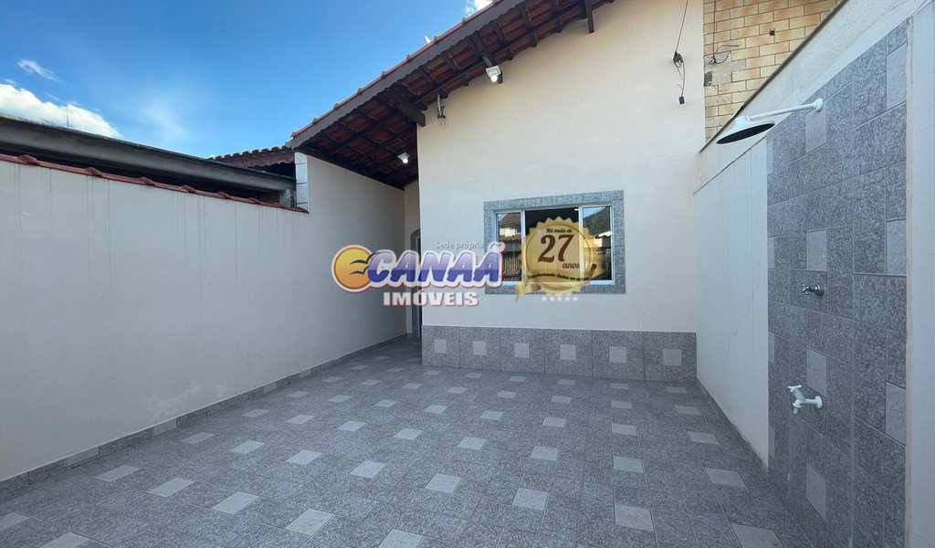 Casa em Mongaguá, bairro Vila Vera Cruz