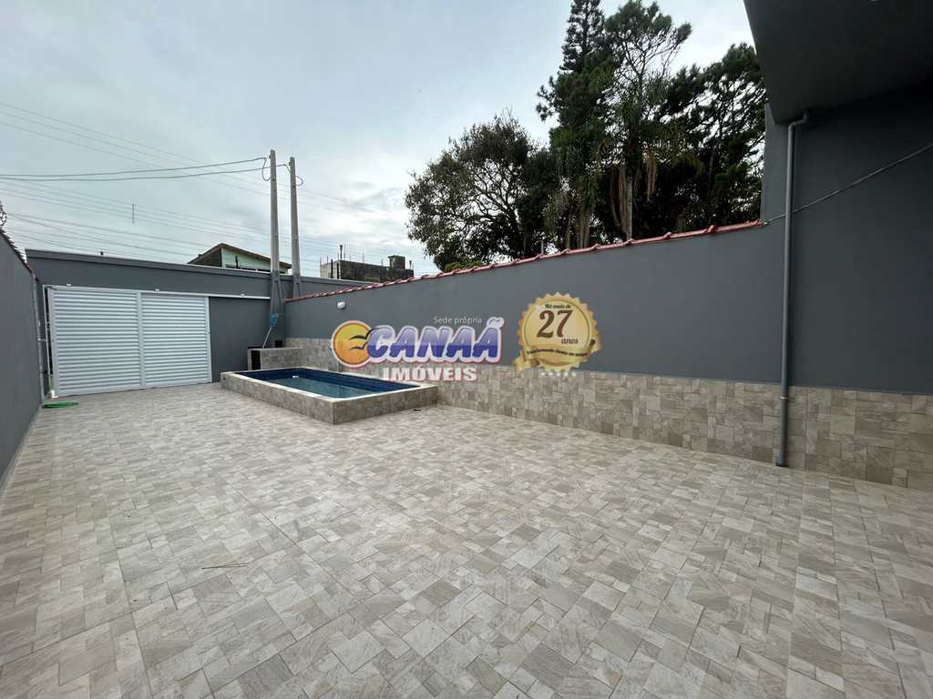 Sobrado em Mongaguá, no bairro Jardim Marabá