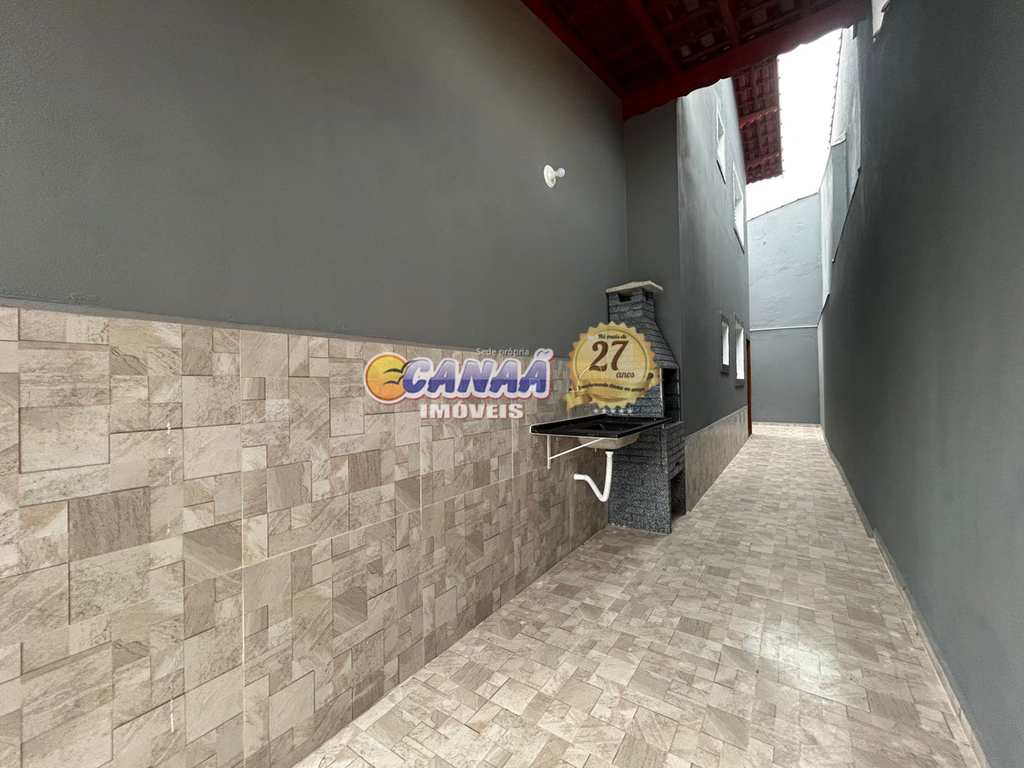 Sobrado em Mongaguá, no bairro Jardim Marabá