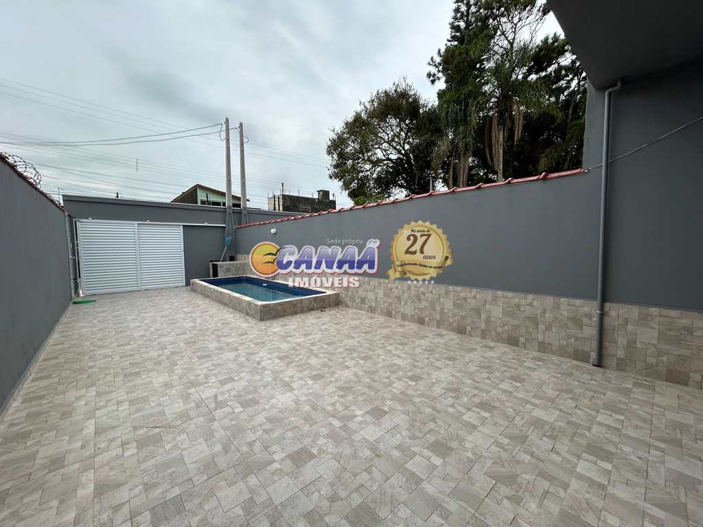 Sobrado em Mongaguá, no bairro Jardim Marabá