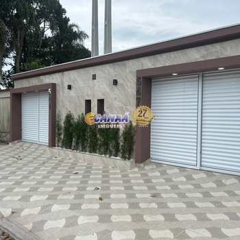 Sobrado em Mongaguá, bairro Jardim Marabá